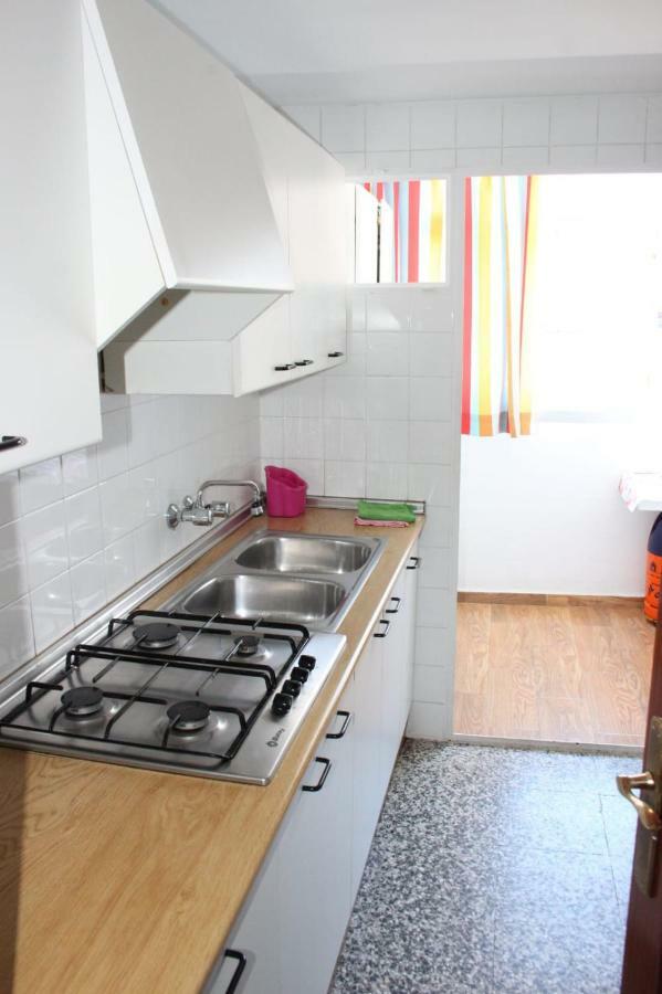 Apartamento Plaza Reina Apartment มาลากา ภายนอก รูปภาพ