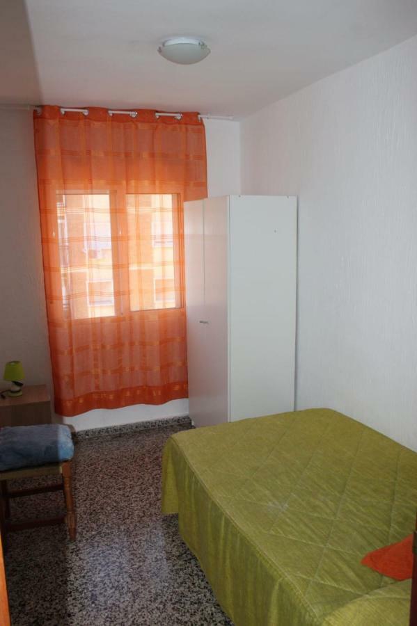 Apartamento Plaza Reina Apartment มาลากา ภายนอก รูปภาพ